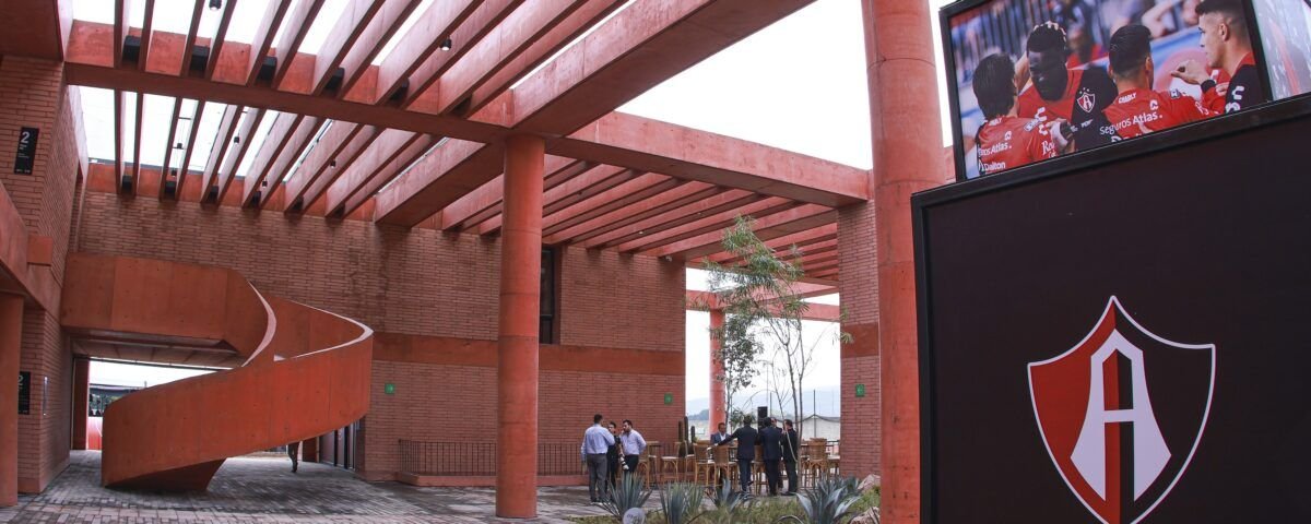 ¡Conoce la incursión de Sordo Madaleno en los deportes! - CUBREPACK