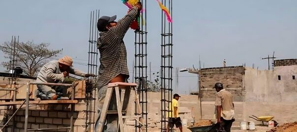 Albañiles de confianza en las construcciones mexicanas - CUBREPACK